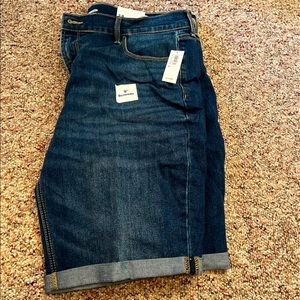 Size 14 Old Navy Bermuda Shorts